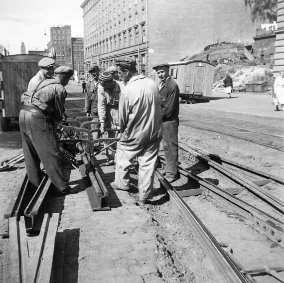 Raitiovaunukiskojen vaihto