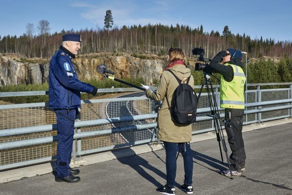 Kenttätöissä Uudenmaan suljetulla rajalla