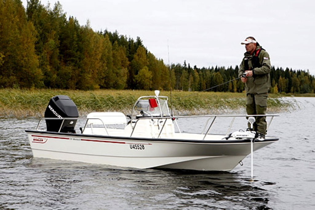 Boston Whaler Montauk 170 -vene.